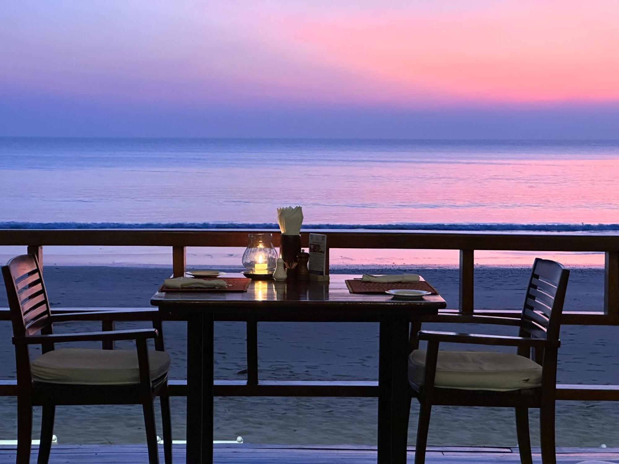 湾景 - 海滩度假村 额布里 外观 照片